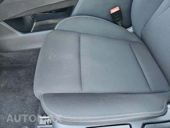 2024 Nissan Rogue S – miniatura 23