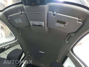 2024 Nissan Rogue S – miniatura 11