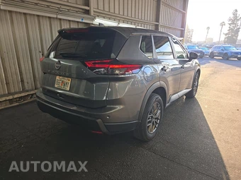 2024 Nissan Rogue S – miniatura 4