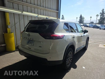 2024 Nissan Rogue S – miniatura 4