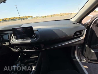 2024 Nissan Rogue S – miniatura 16
