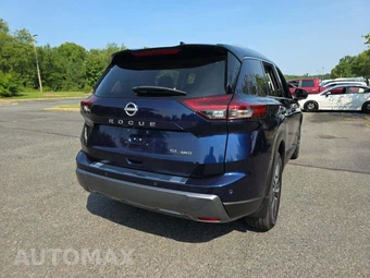 2024 Nissan Rogue SL – miniatura 3