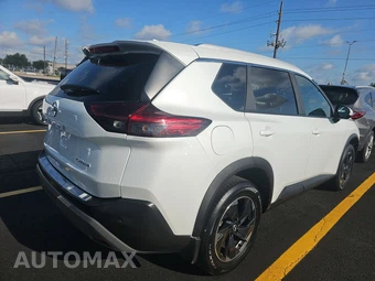 2024 Nissan Rogue SV - miniatura 4