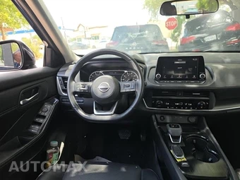 2024 Nissan Rogue SV - miniatura 8