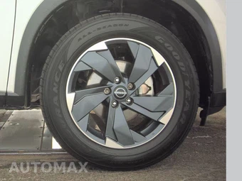 2024 Nissan Rogue SV – miniatura 10