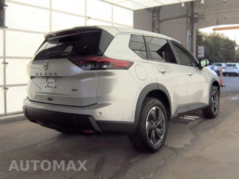 2024 Nissan Rogue SV – miniatura 5