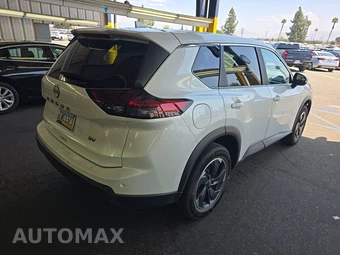 2024 Nissan Rogue SV - miniatura 4