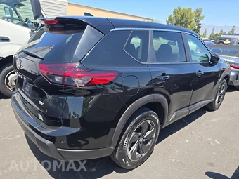 2024 Nissan Rogue SV - miniatura 4