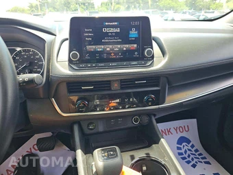 2024 Nissan Rogue SV – miniatura 10