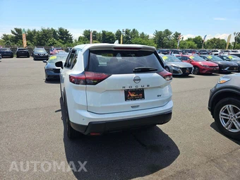2024 Nissan Rogue SV – miniatura 2