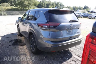 2024 Nissan Rogue SV - miniatura 4