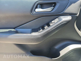 2024 Nissan Rogue SV – miniatura 15