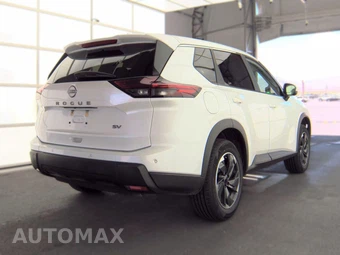 2024 Nissan Rogue SV – miniatura 5