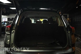 2024 Nissan Rogue SV - miniatura 7