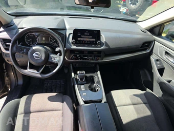 2024 Nissan Rogue SV - miniatura 10