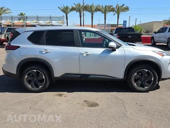 2024 Nissan Rogue SV - miniatura 5