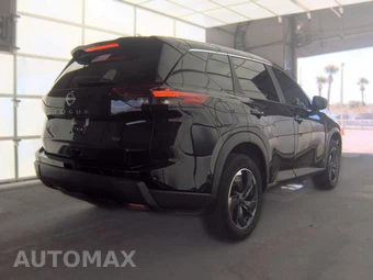 2024 Nissan Rogue SV – miniatura 4
