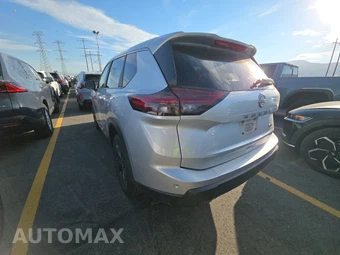 2024 Nissan Rogue SV – miniatura 6
