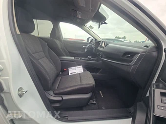 2024 Nissan Rogue SV - miniatura 8