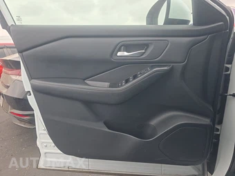 2024 Nissan Rogue SV - miniatura 9