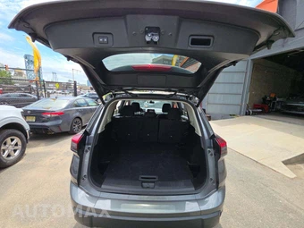 2024 Nissan Rogue SV - miniatura 14