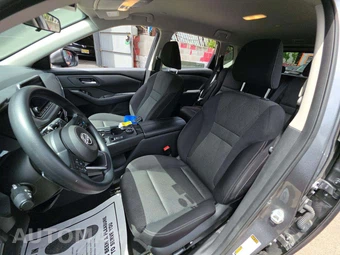 2024 Nissan Rogue SV - miniatura 6