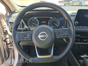 2024 Nissan Rogue SV - miniatura 10