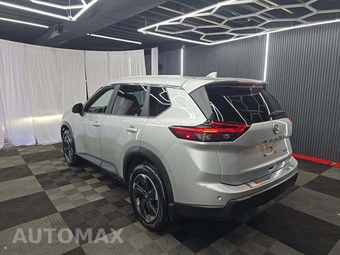 2024 Nissan Rogue SV - miniatura 2