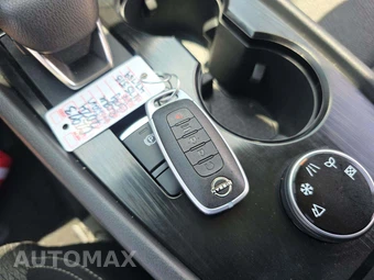2024 Nissan Rogue SV - miniatura 8