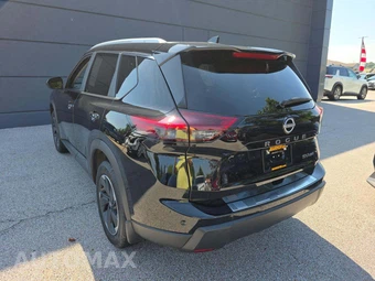 2024 Nissan Rogue SV – miniatura 2