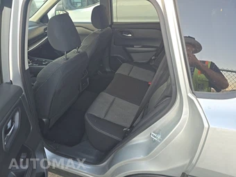 2024 Nissan Rogue SV – miniatura 13