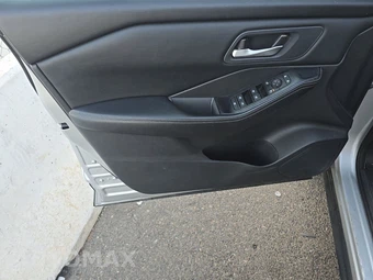 2024 Nissan Rogue SV – miniatura 9