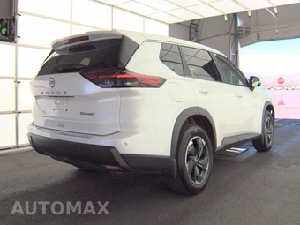 2024 Nissan Rogue SV - miniatura 4