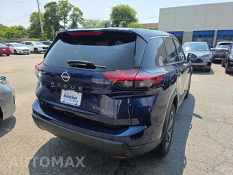 2024 Nissan Rogue SV - miniatura 3