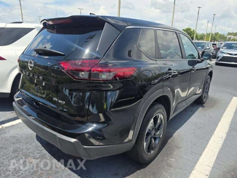 2024 Nissan Rogue SV - miniatura 3