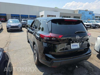 2024 Nissan Rogue SV - miniatura 2