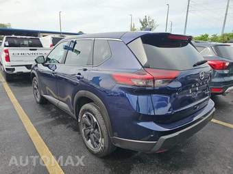 2024 Nissan Rogue SV - miniatura 6
