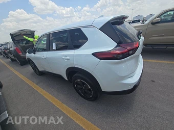 2024 Nissan Rogue SV - miniatura 6