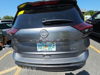 2024 Nissan Rogue SV – miniatura 5