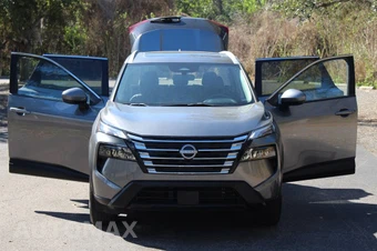 2024 Nissan Rogue SV - miniatura 18