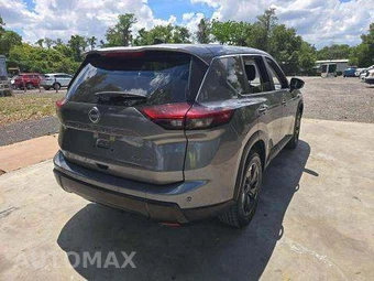 2024 Nissan Rogue SV - miniatura 3