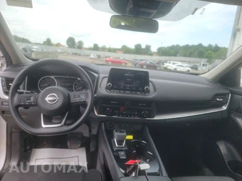 2024 Nissan Rogue SV - miniatura 11