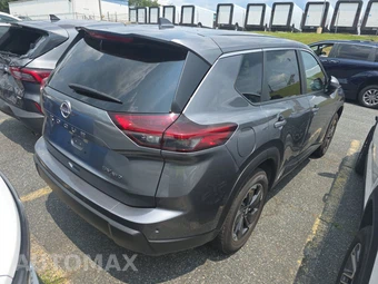 2024 Nissan Rogue SV - miniatura 4