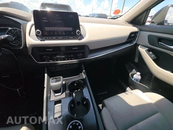 2024 Nissan Rogue SV - miniatura 11