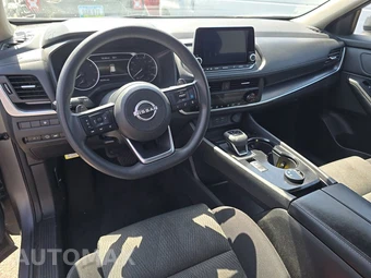2024 Nissan Rogue SV - miniatura 11