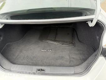2024 Nissan Sentra S – miniatura 21