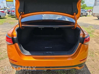 2024 Nissan Sentra SR - miniatura 11
