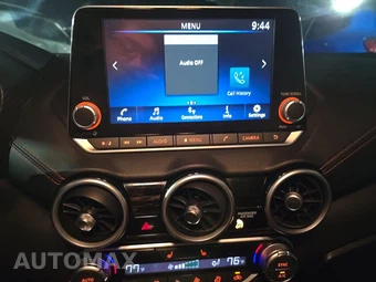 2024 Nissan Sentra SR – miniatura 11