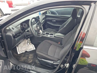 2024 Nissan Sentra SV – miniatura 13