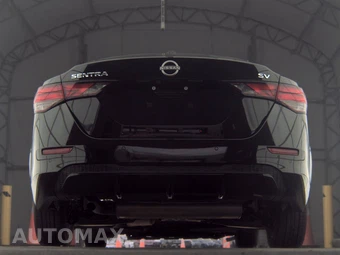 2024 Nissan Sentra SV – miniatura 7